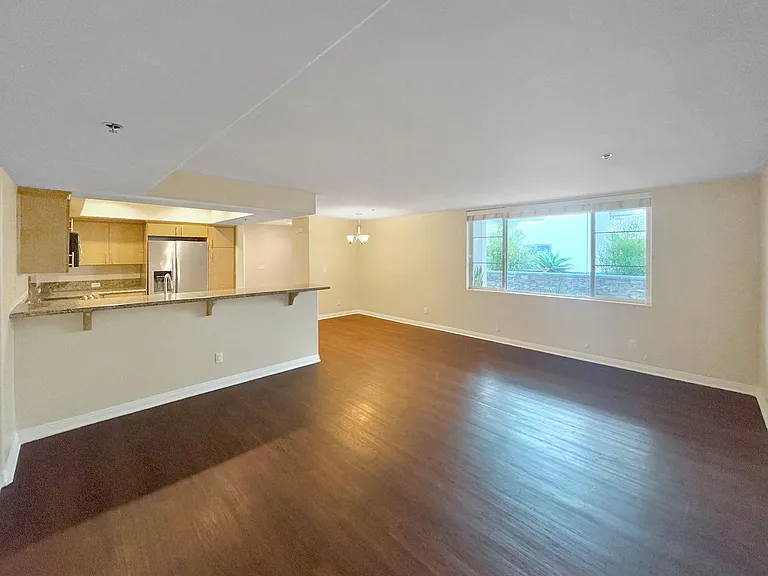 924 Hornblend St #101 — Photo 4