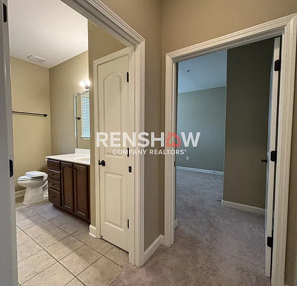 1381 Calumet Farms Dr — Photo 17
