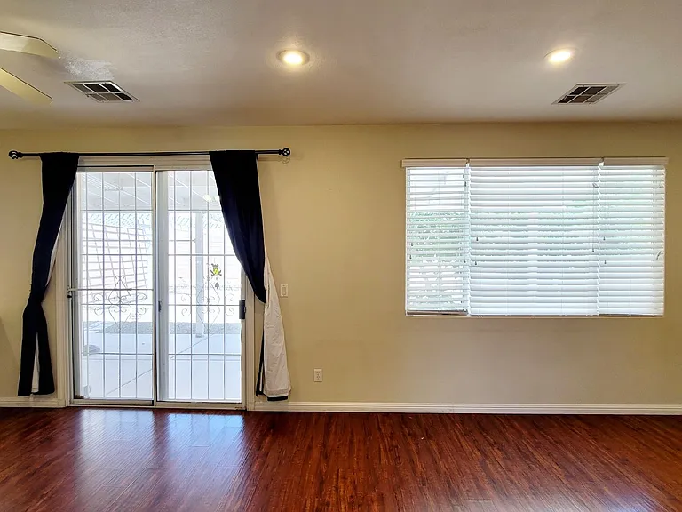 8344 Golden Cypress Ave — Photo 8