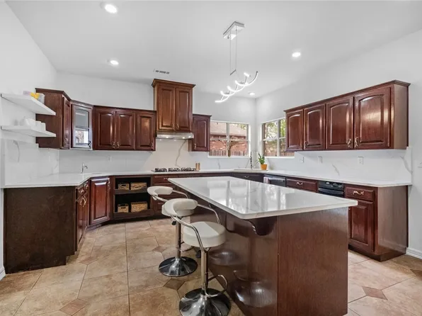 2003 SW Chinquapin Ave, Bentonville, AR 72713