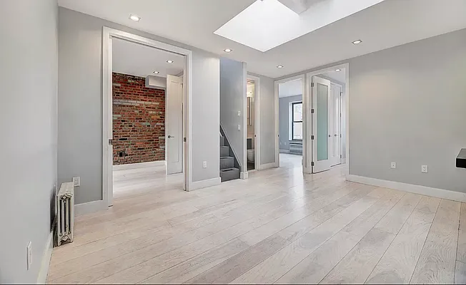 Rented by REAL New York | media 2