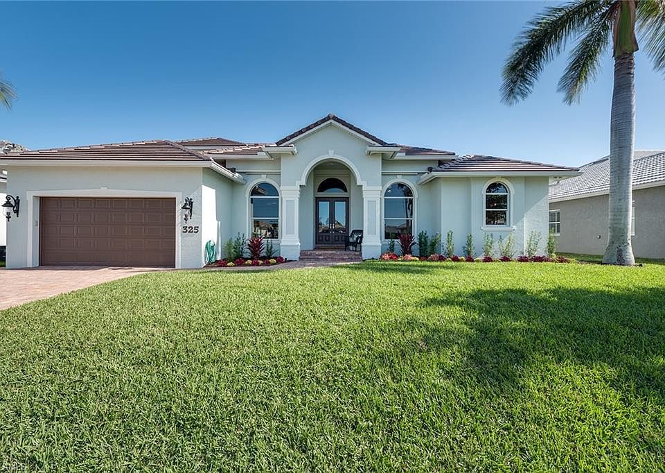 1st image of 325 Marquesas Ct