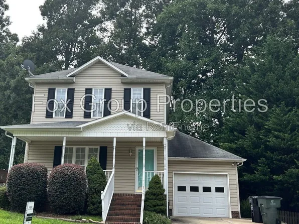 1547 Cambridge Heights Pl NW, Concord, NC 28027