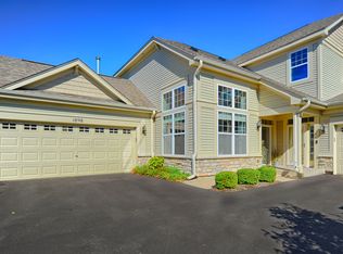 1898 Havenshire Rd, Aurora, IL 60502