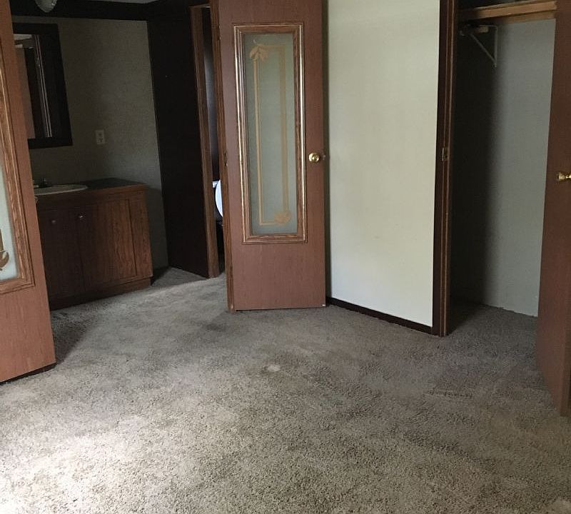 2nd image of 1173 Sherman Blvd E