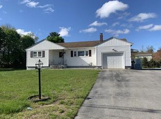 39 Mill Rd, Chelmsford, MA 01824