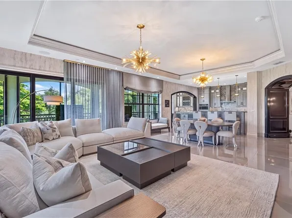 16347 Viansa WAY #302, NAPLES, FL 34110