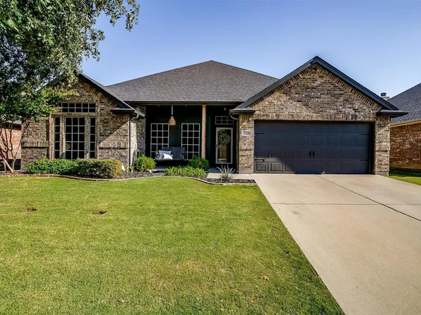 720 Blue Marlin Dr, Burleson, TX 76028