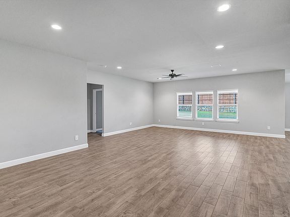 5th image of 1025 Keystone Dr