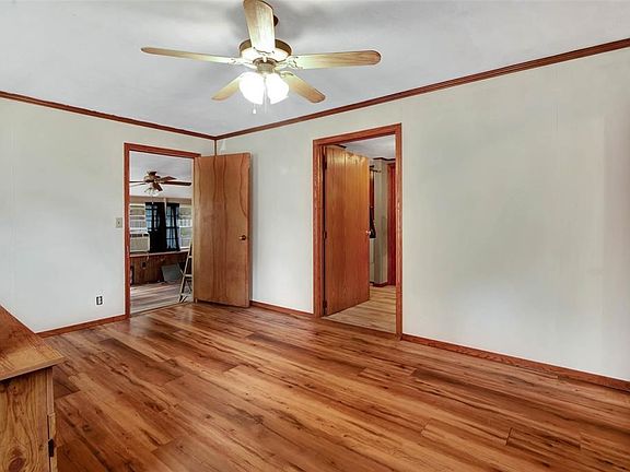 5th image of 142 Arapaho Dr