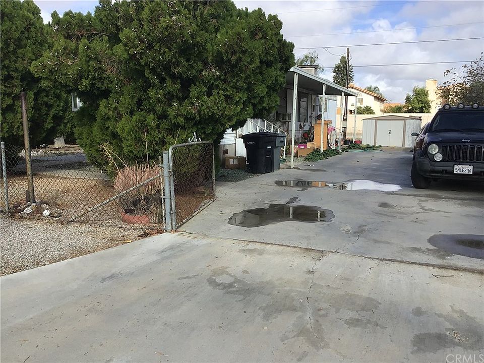 2nd image of 374 Turquoise Dr