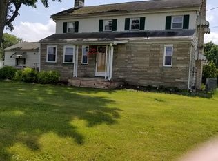 2734 SE River Rd #A, Lake Milton, OH 44429
