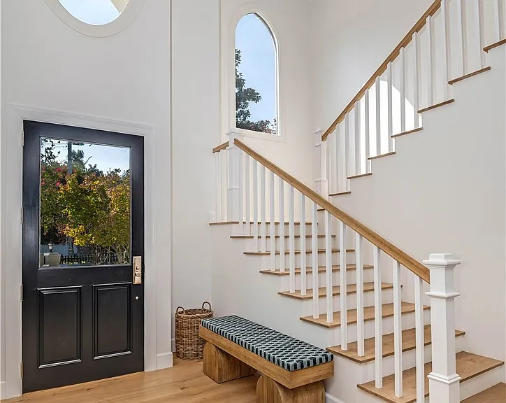 4550 Encino Ave — Photo 5