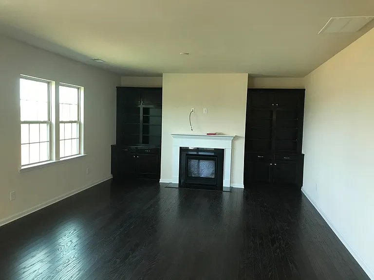 1037 Bannister Rd — Photo 29