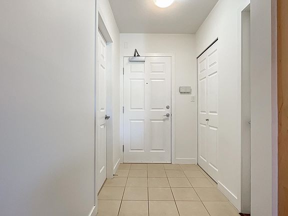 3rd image of 702 E King Edward Ave #206
