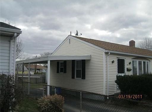 2nd image of 26 Donnelly St