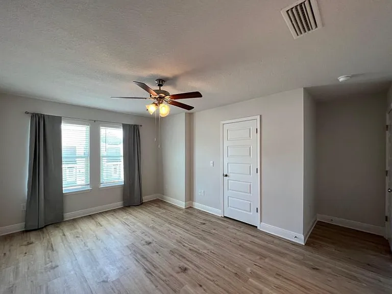 44 Sandhill Pines Dr — Photo 16