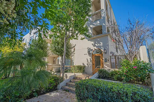 4609 Kester Ave #102 Photo 1