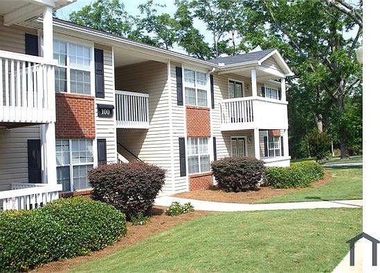 2nd image of 1929 Adkins Pl