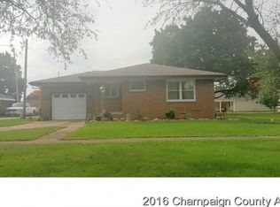 411 E 9th St, Gibson City, IL 60936