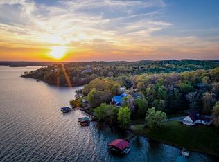 54 Lookout Ln, Waverly, TN 37185