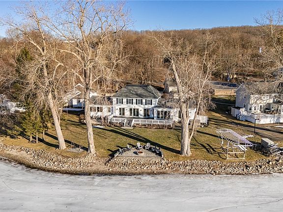 4th image of 4368 E Lake Rd