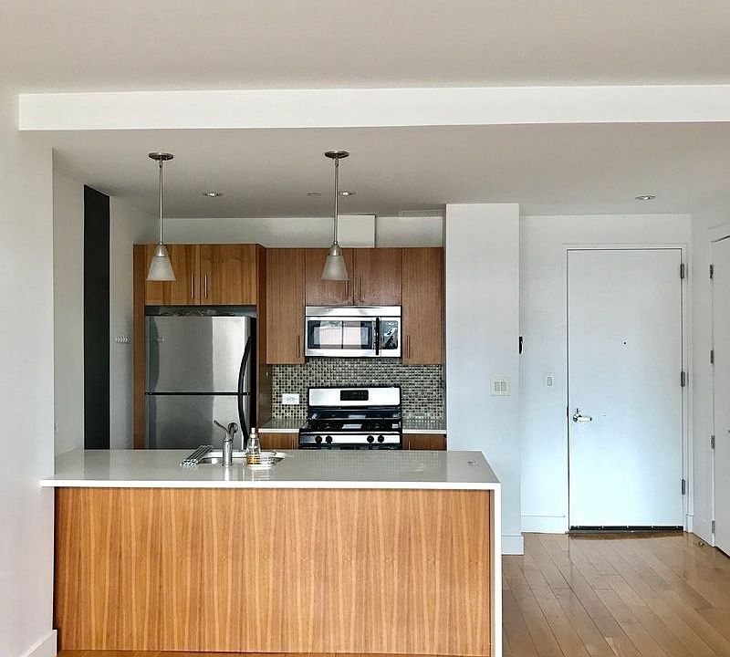 1st image of 12-22 30th Ave #4W