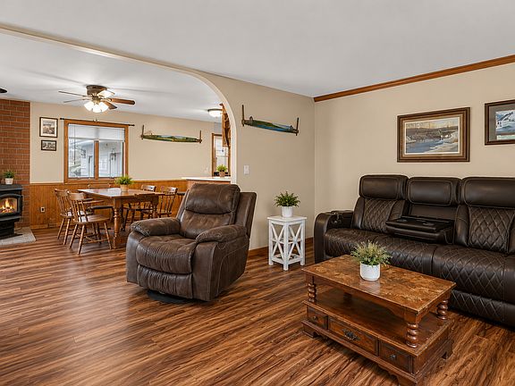 4th image of 5790 Henriette Rd