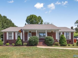 700 Sleepy Hollow Rd, Pulaski, TN 38478