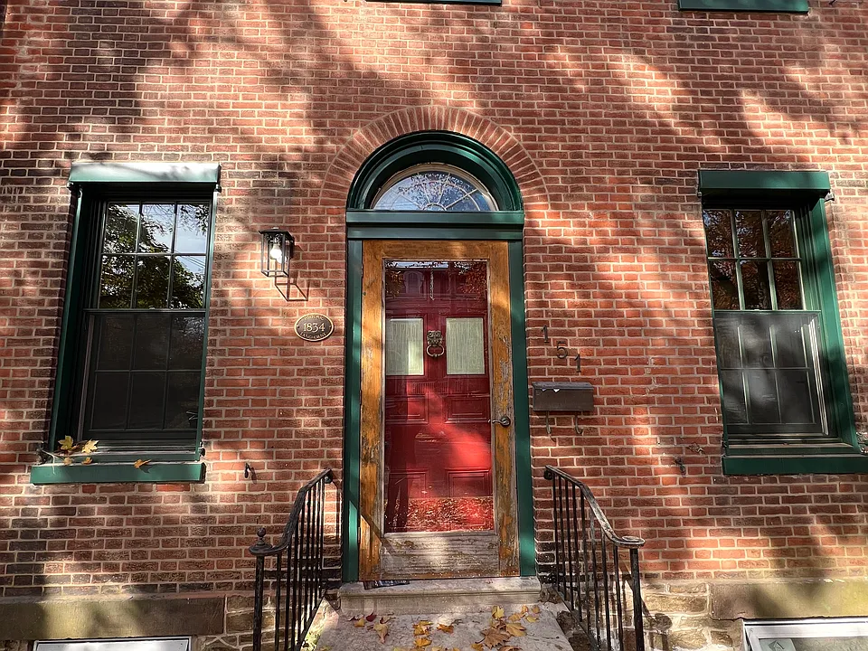 151 W Maple Ave #5