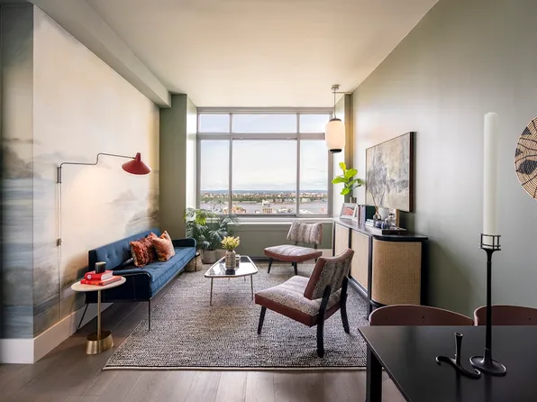 271 West 47th Street image 1 of 21