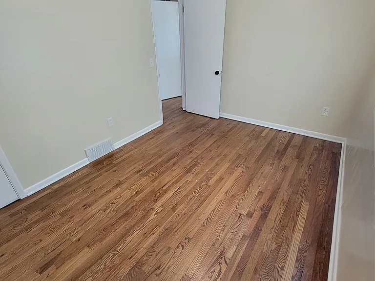 2145 Mitchell St — Photo 12