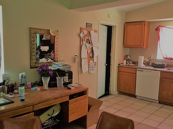 5th image of 1016 W Avenue J13