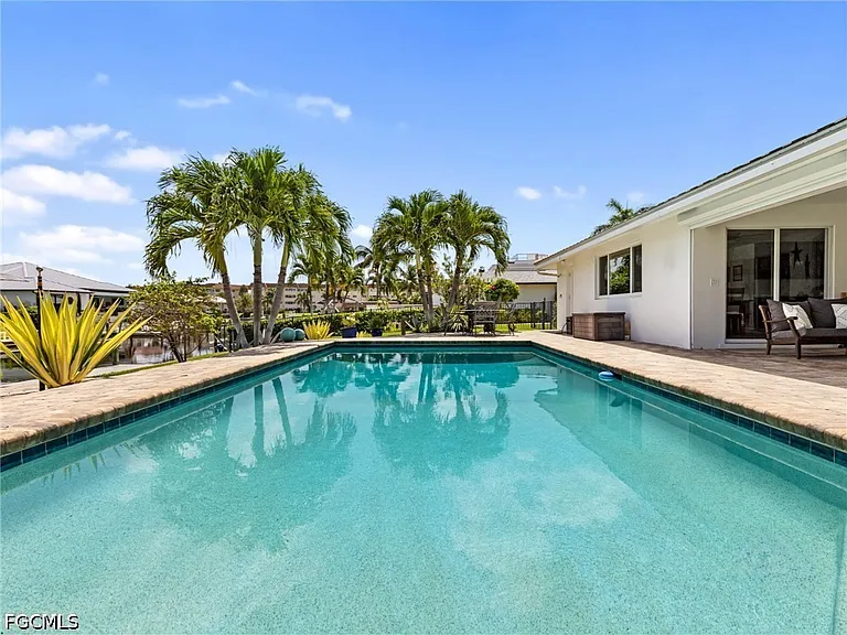 1029 Wittman Dr — Photo 35