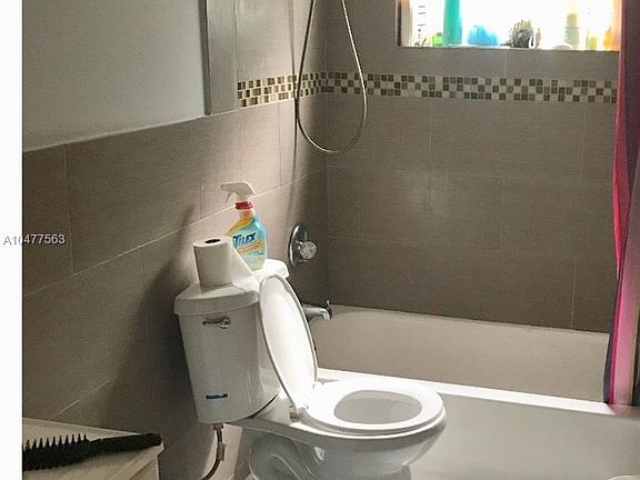 4th image of 3536 NE 168th St APT 207