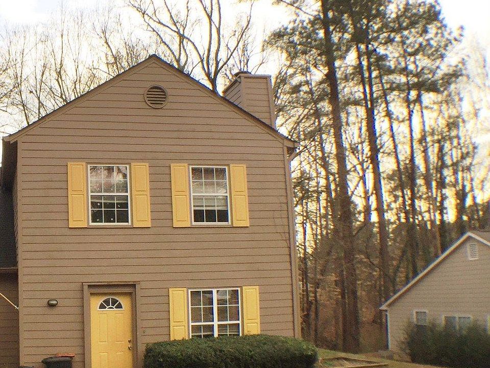 1st image of 339 Farm Place Ct NE