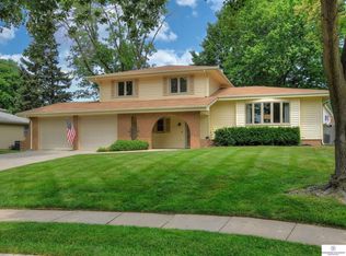 14214 Briggs Cir, Omaha, NE 68144