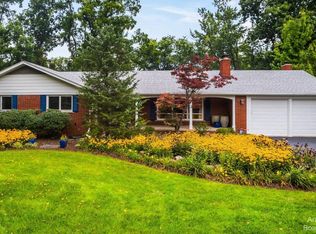 2721 Bedford Rd, Ann Arbor, MI 48104