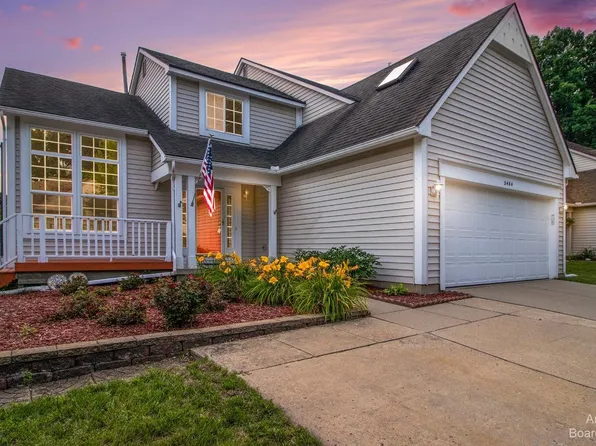 3484 Ashburnam Rd, Ann Arbor, MI 48105