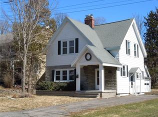 130 Hathaway Rd, Syracuse, NY 13214