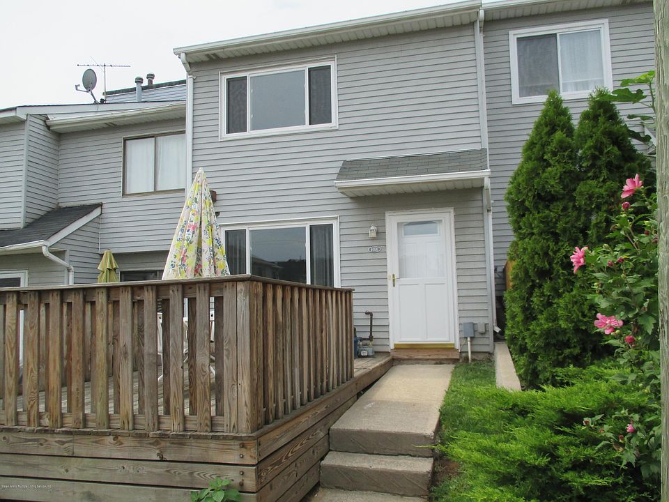 1st image of 405 Neckar Ave #A