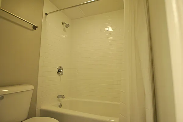 1040 E. Knapp St. — Photo 23