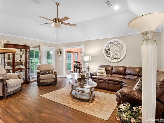 4th image of 10481 Meadowview Dr