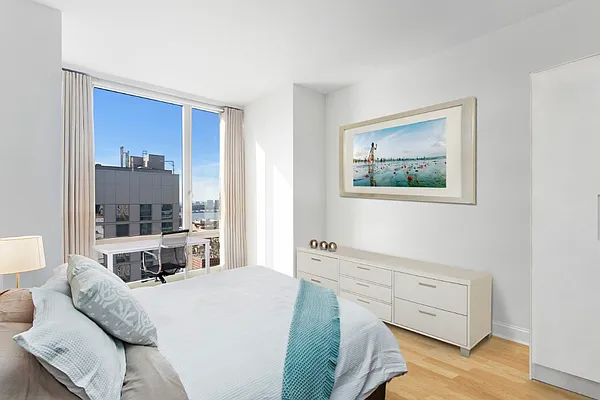 Sold by Level Group | media 4