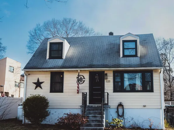 223 Hillandale Avenue, Stamford, CT 06906