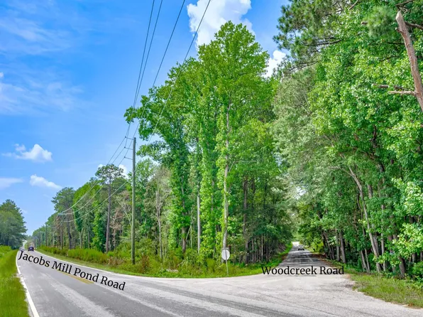81 Woodcreek Rd, Elgin, SC 29045