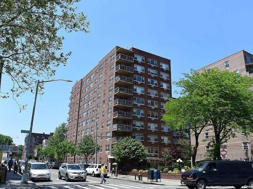 1st image of 8111 45th Ave #7G
