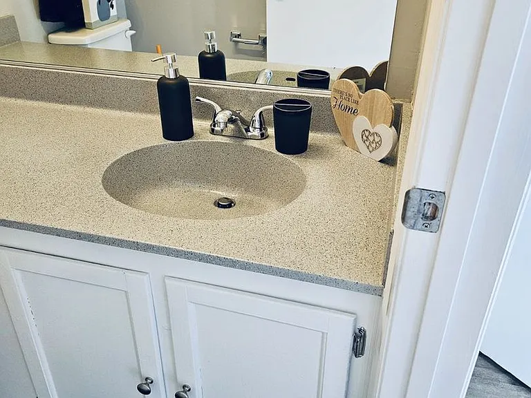 205 Forest View Ct — Photo 28