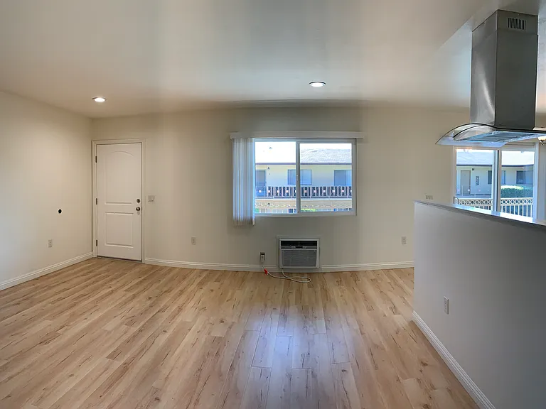 832 Fairview Ave #N — Photo 4