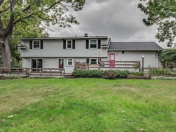 2nd image of 2075 Airway St NE